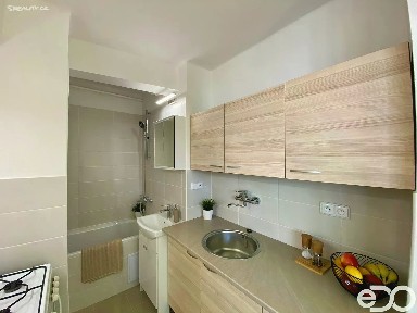 Pronájem bytu 1+kk 37 m²