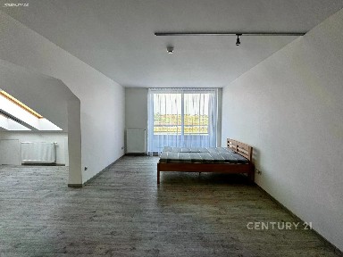 Pronájem bytu 1+kk 51 m²