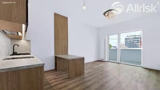 Pronájem bytu 1+kk 33 m²