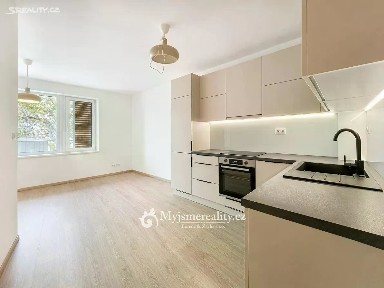 Pronájem bytu 1+1 49 m²