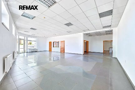 Pronájem obchodního prostoru 169 m²