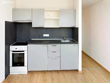 Pronájem bytu 1+1 37 m²
