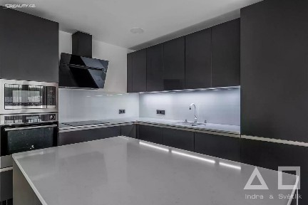 Pronájem bytu 3+kk 85 m²