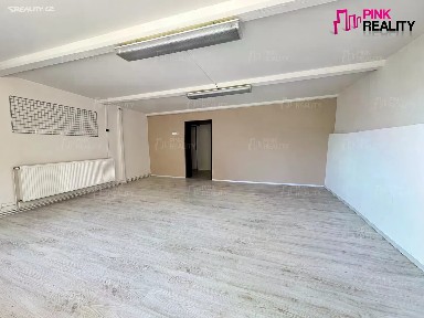 Pronájem skladového prostoru 56 m²