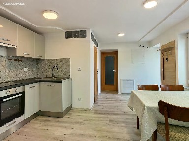 Pronájem bytu 2+1 57 m²
