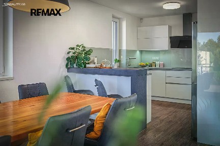 Prodej rodinného domu 203 m², pozemek 731 m²