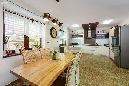 Prodej rodinného domu 123 m², pozemek 2813 m²