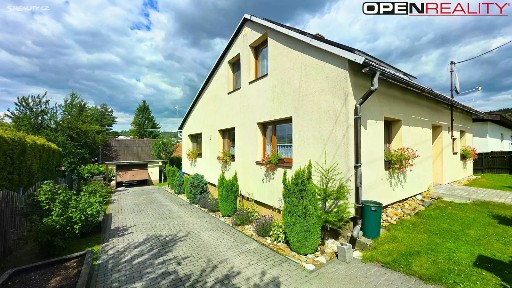 Prodej rodinného domu 190 m², pozemek 569 m²