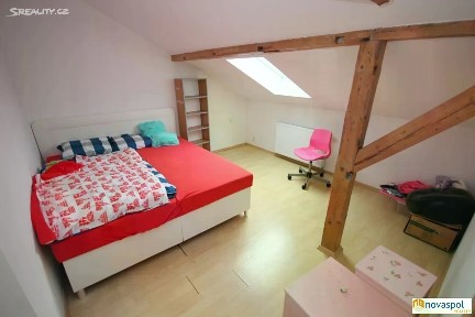 Pronájem bytu 4+kk 100 m²
