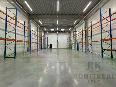 Pronájem skladového prostoru 457 m²