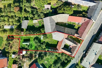 Prodej rodinného domu 130 m², pozemek 2000 m²
