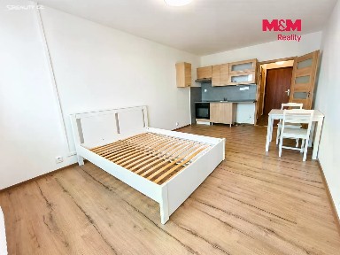 Pronájem bytu 1+kk 27 m²
