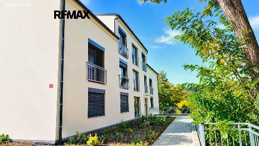 Pronájem bytu 2+kk 67 m²