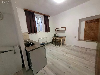 Pronájem bytu 1+1 43 m²