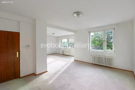 Pronájem rodinného domu 224 m², pozemek 858 m²