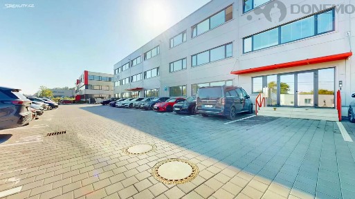 Pronájem kanceláře 730 m²