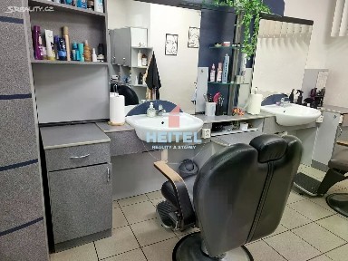 Pronájem obchodního prostoru 15 m²