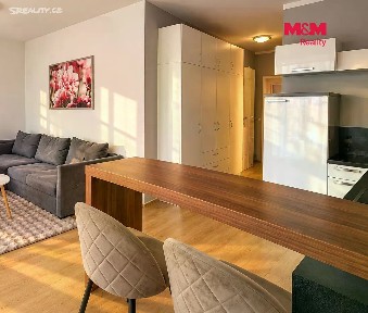 Pronájem bytu 1+kk 34 m²