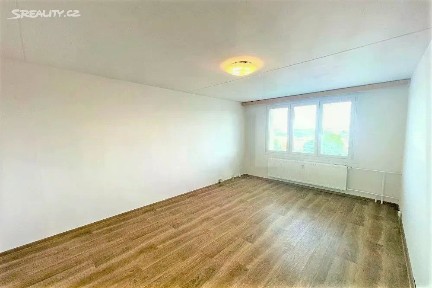 Pronájem bytu 1+1 42 m²