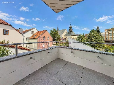 Pronájem bytu 1+kk 43 m²