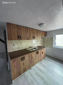 Pronájem bytu 4+kk 100 m²