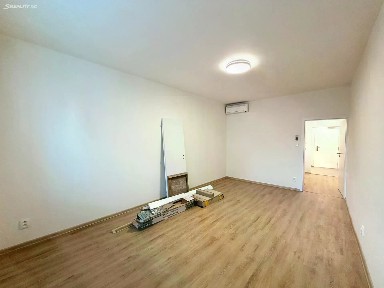 Dělnická, Praha - Holešovice