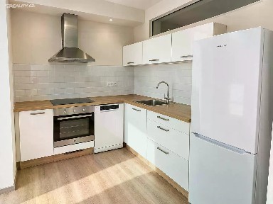 Pronájem bytu 1+kk 35 m²