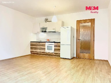 Pronájem bytu 1+kk 38 m²