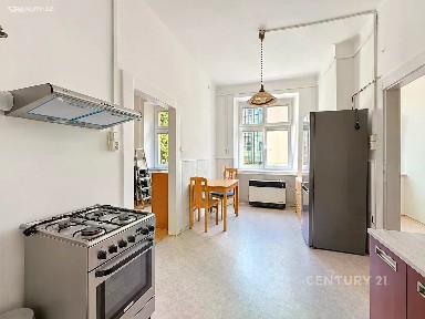Pronájem bytu 1+1 39 m²