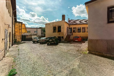 Na Drahách, Zbýšov