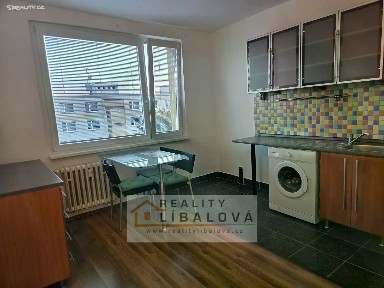 Pronájem bytu 1+1 37 m²