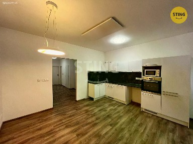 Pronájem bytu 3+kk 104 m²