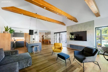 Prodej rodinného domu 179 m², pozemek 1169 m²