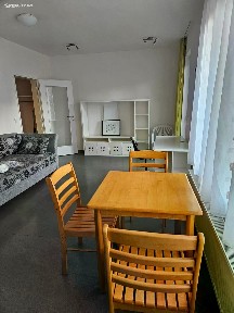 Pronájem bytu 1+kk 38 m²