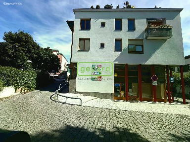 Pronájem obchodního prostoru 40 m²