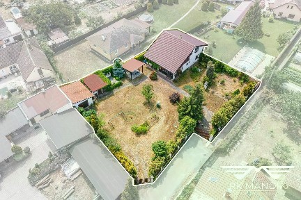Pronájem rodinného domu 132 m², pozemek 1004 m²
