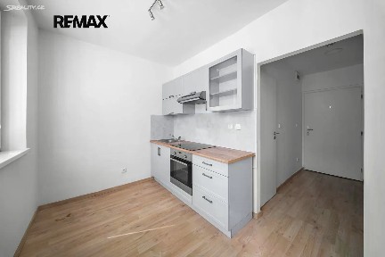Pronájem bytu 1+1 34 m²