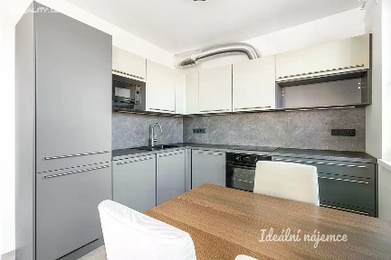 Pronájem bytu 3+kk 64 m²