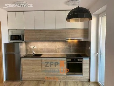 Pronájem bytu 1+kk 37 m²