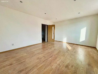 Pronájem bytu 1+1 34 m²