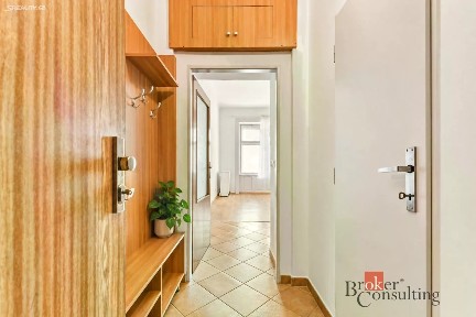 Pronájem bytu 1+kk 35 m²