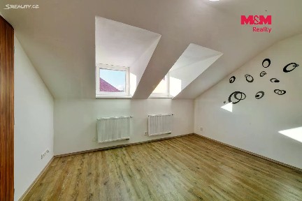 Pronájem bytu 1+1 34 m²