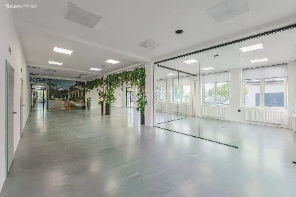 Pronájem obchodního prostoru 188 m²