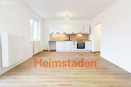 Pronájem bytu 3+kk 82 m²