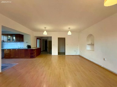 Pronájem bytu 1+1 64 m²