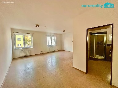 Pronájem bytu 1+kk 40 m²