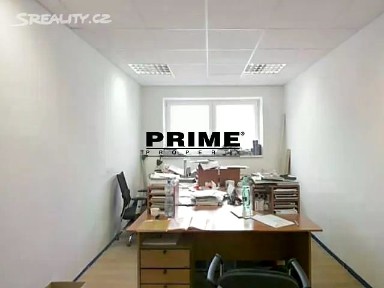 Pronájem skladového prostoru 903 m²