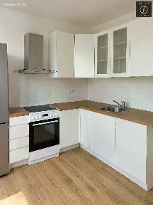 Pronájem bytu 1+1 32 m²