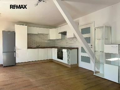 Pronájem bytu 3+kk 82 m²