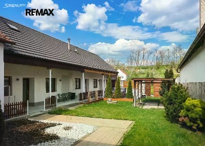 Pronájem bytu 3+kk 64 m²